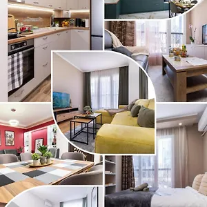Modern & Elegant Center Apartment